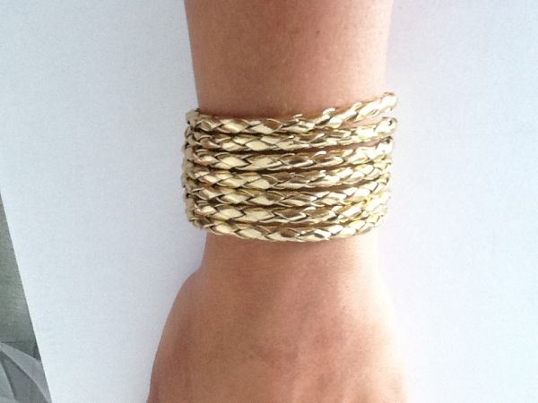 PULSEIRA TRANÇADA DOURADA