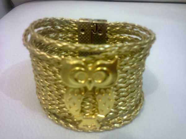 PULSEIRA CORUJA COM FECHO IMÃ